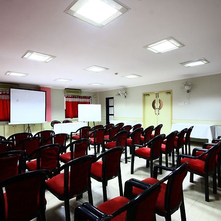 Hotel Deccan Park Pune Bagian luar foto
